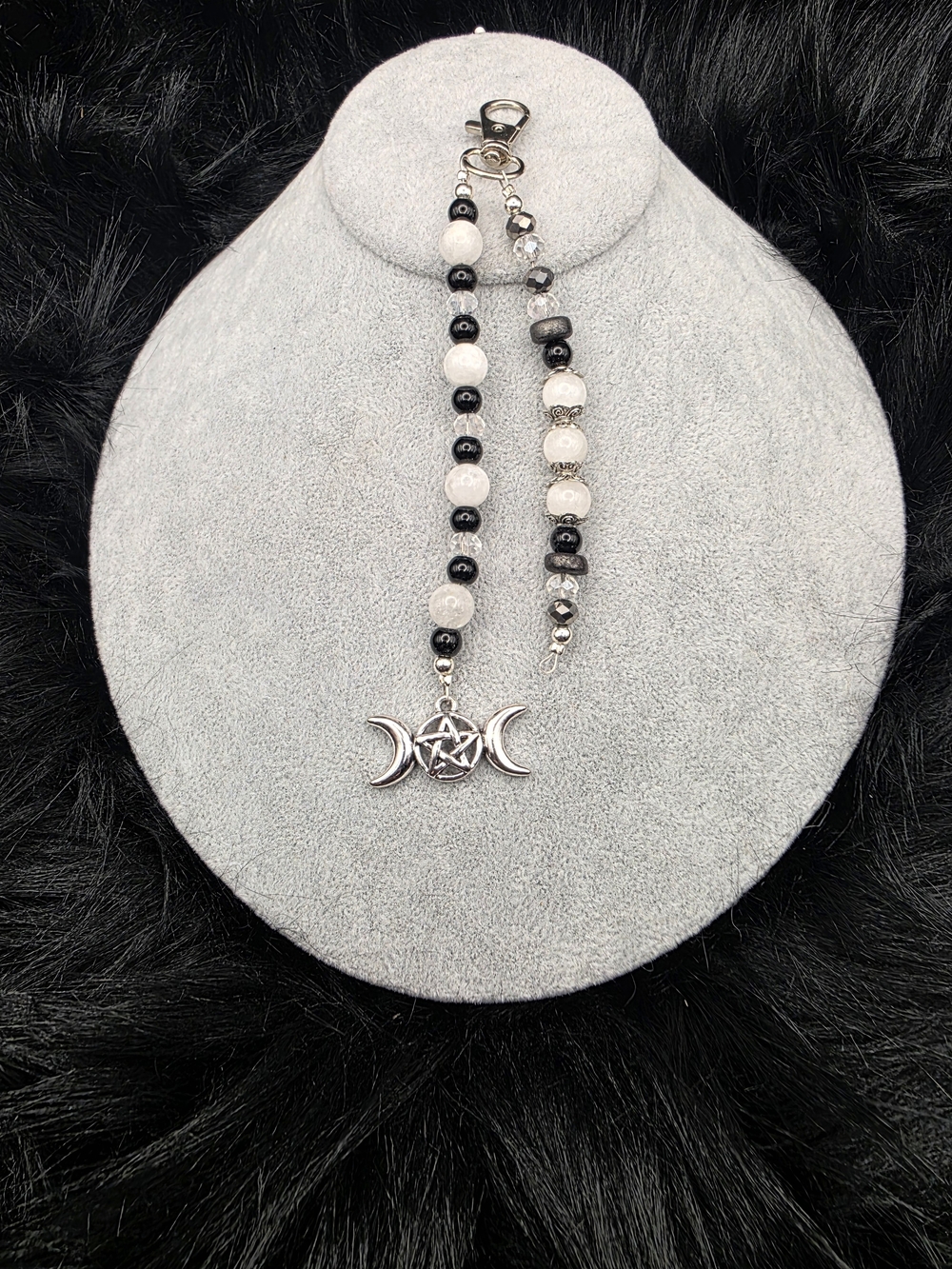 Wiccan Triple Moon Beaded Lanyard – Black & White